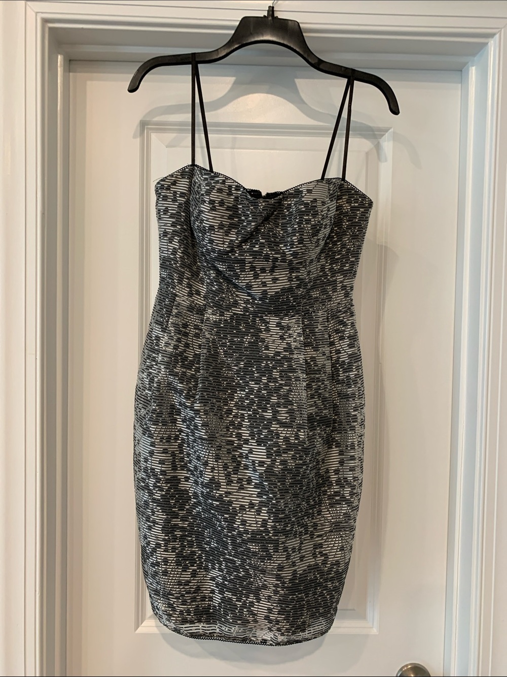 Adrianna Papell Black gray and White Patterned Spaghetti-Strap Mini Dress4 NWOT